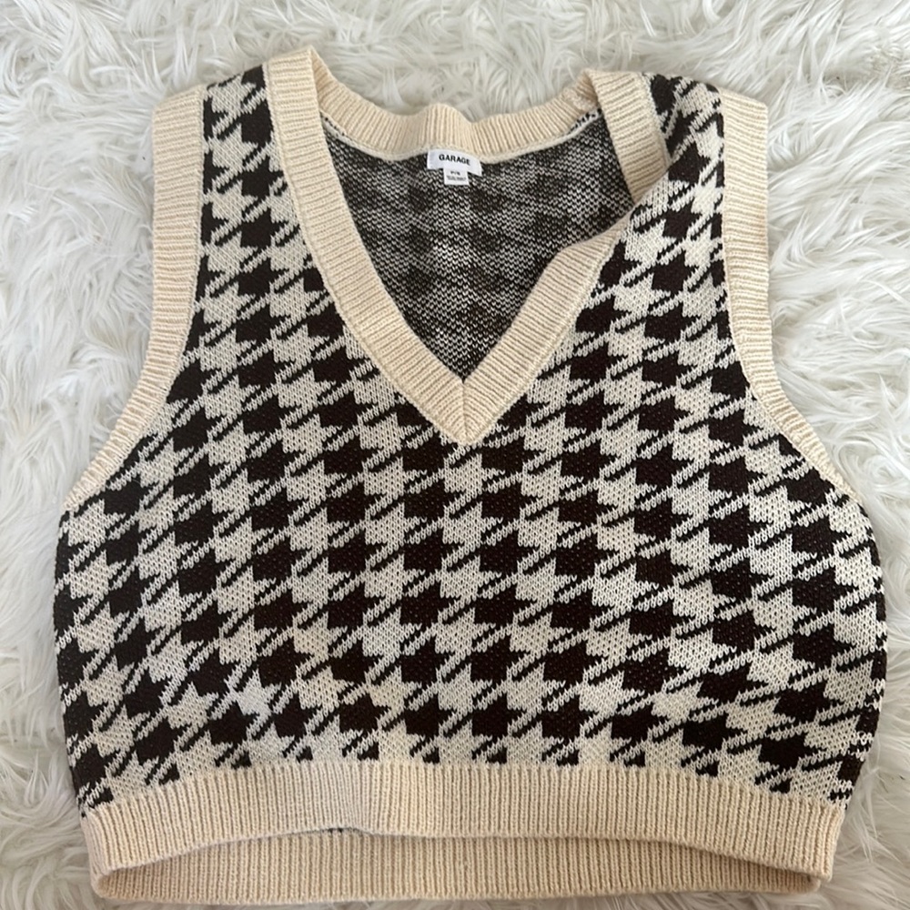 garage - cropped sweater vest